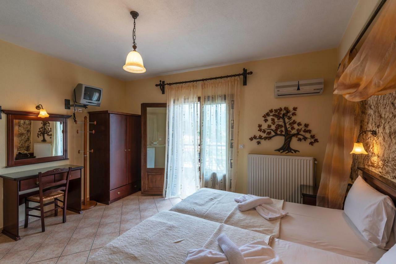 سكالا بوتامياس Hotel Hera المظهر الخارجي الصورة