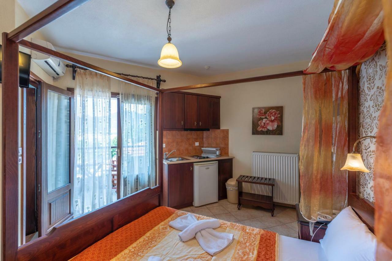 سكالا بوتامياس Hotel Hera المظهر الخارجي الصورة